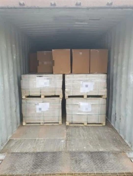 파키스탄의 고객이 일부 SK32 내화 점토 벽돌과 세라믹 섬유 담요를 주문했습니다.