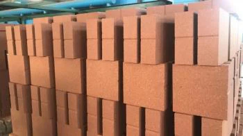 터키 고객이 주문한 26톤 마그네시아 알루미나 스피넬 벽돌